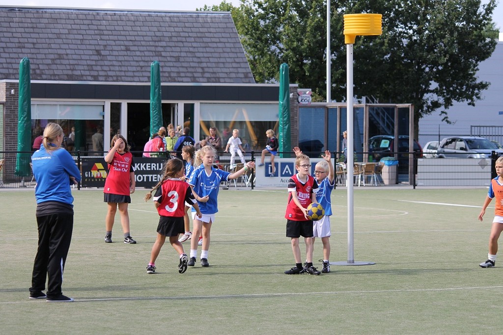 KVT E2 tegen DSC 048.jpg